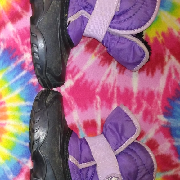 Little girls size 11-12 Winter Boots - Picture 3 of 3